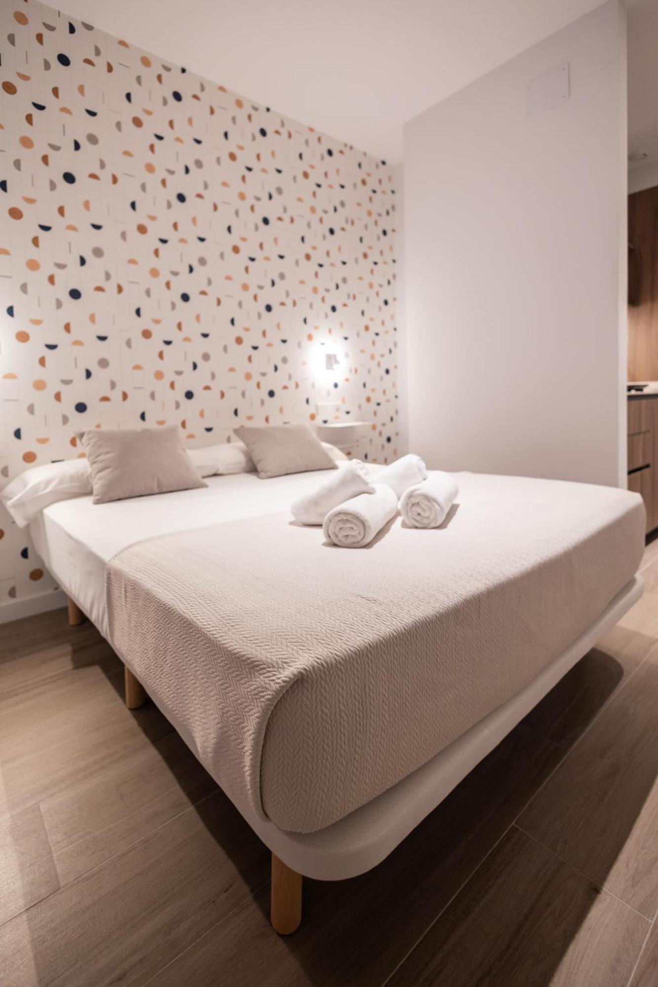 Yard Patraix By Concept Flats Hotel Валенсия Екстериор снимка